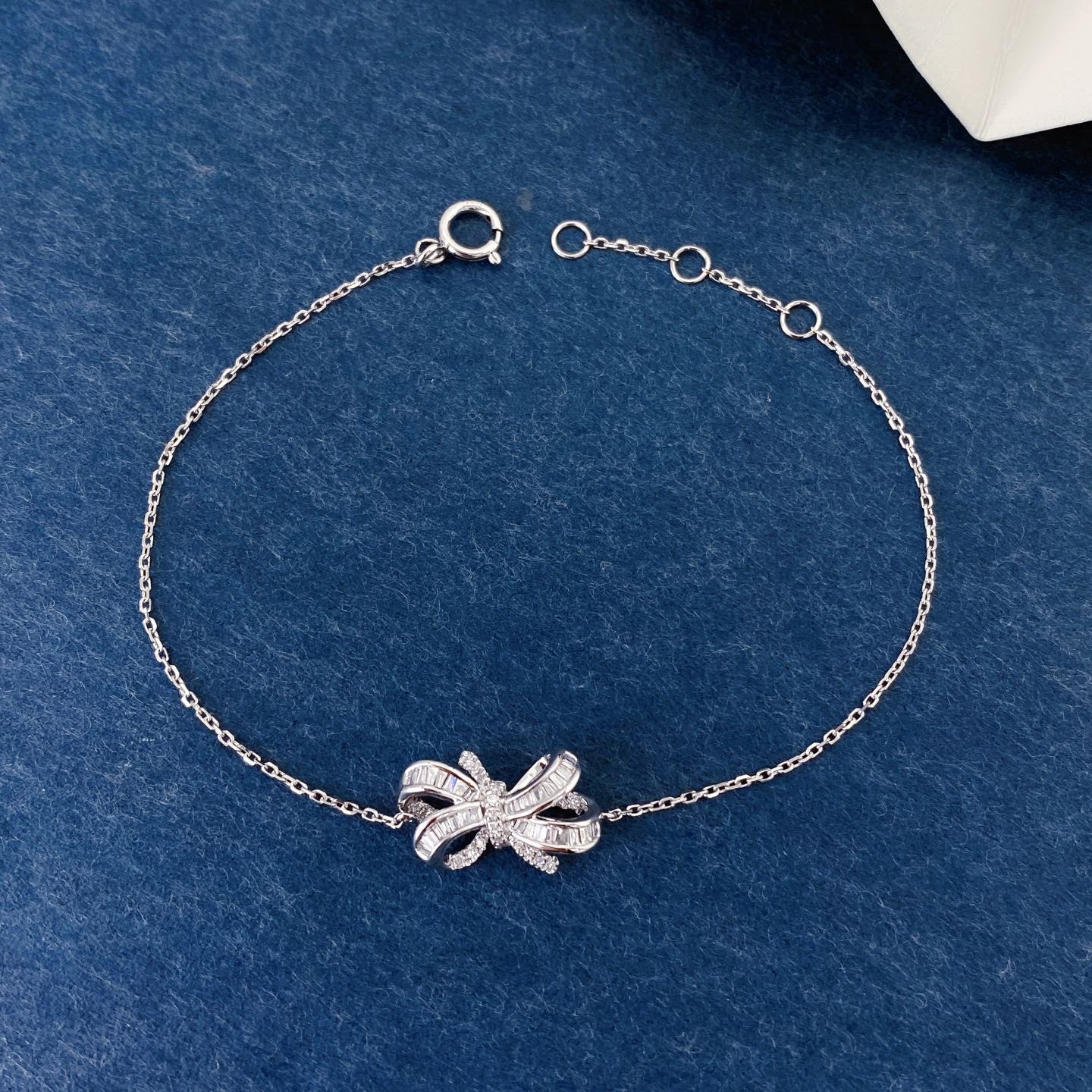 Ribbon Lab Grown Diamond Bracelet in 14k White Gold