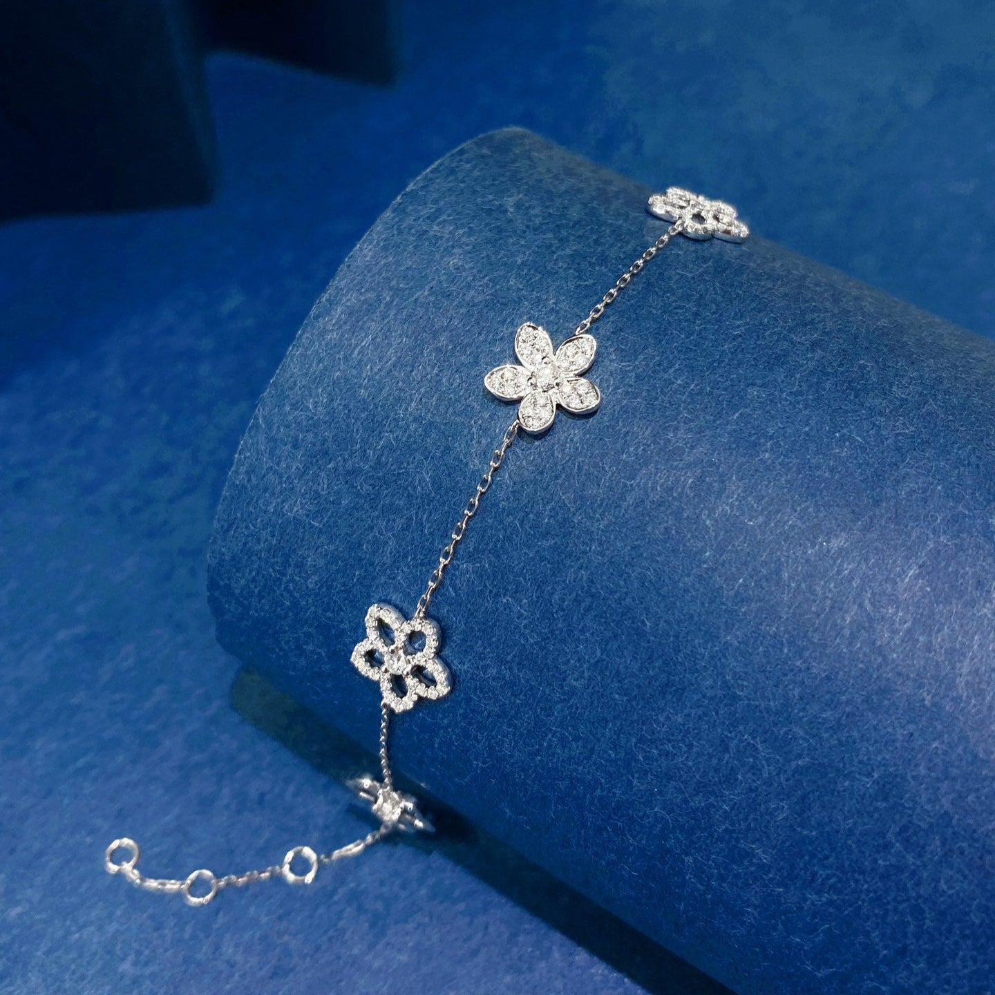 0.45 ctw Hollow Five Flower Lab Grown Diamond Bracelet in 14k White Gold