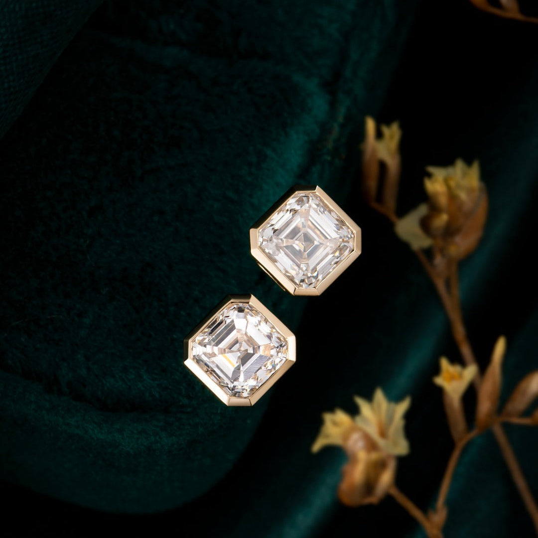 1 1/2 ctw Bezel Asscher Cut Earstuds(Pair) in 14k Yellow Gold