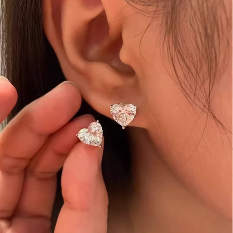 1 1/2 ctw Heart Lab Grown Diamond Earstuds (Pair) in 14k White Gold