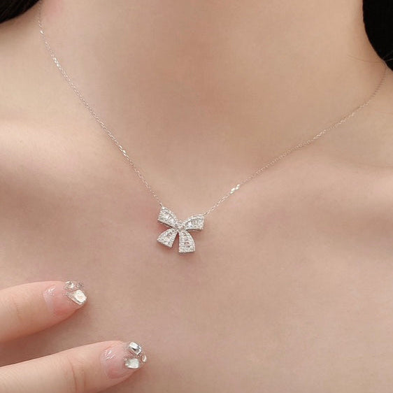 0.35ct Ribbon Baguette Lab Grown Diamond Necklace in Platinum