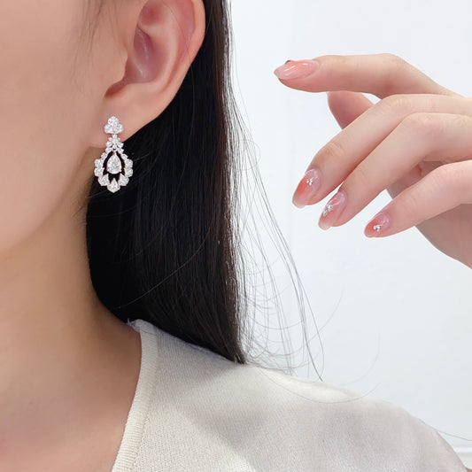 Pear Dangle Lab Grown Diamonds Earrings (Pair)