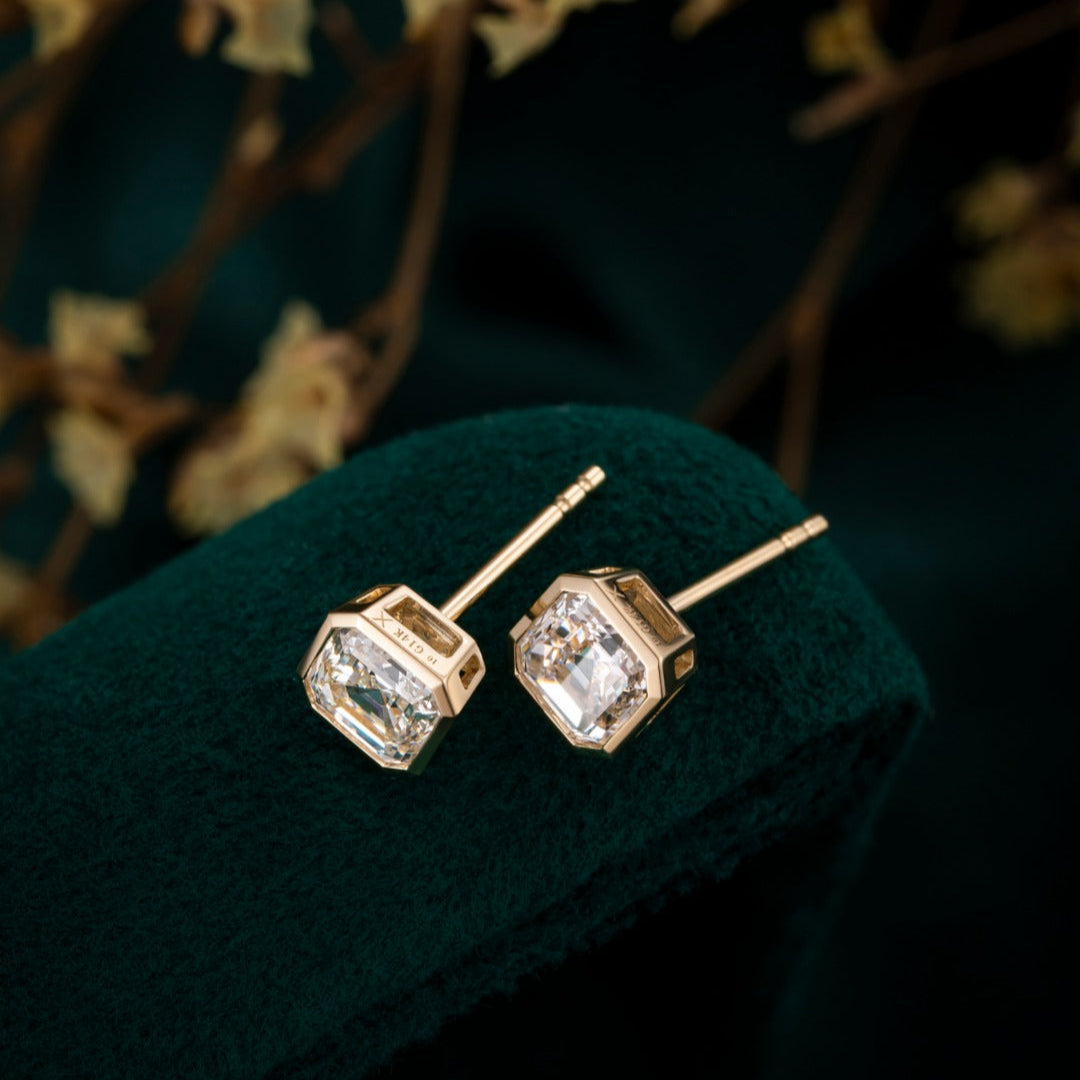 1 1/2 ctw Bezel Asscher Cut Earstuds(Pair) in 14k Yellow Gold