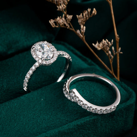 0.47ctw Ribbon Lab Grown Diamond Wedding Ring in Platinum