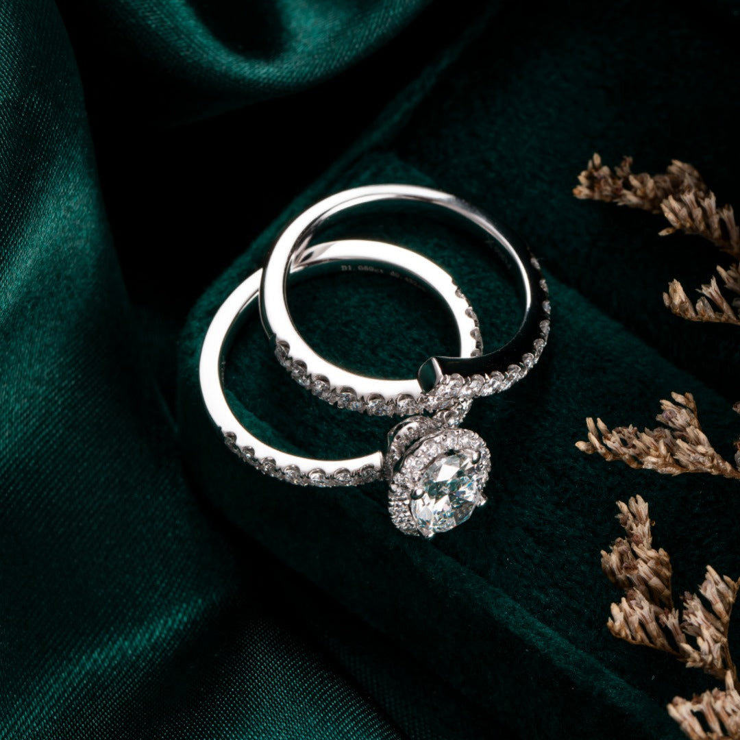 1 ct Oval Halo Lab Grown Diamond Ring Set in Platinum