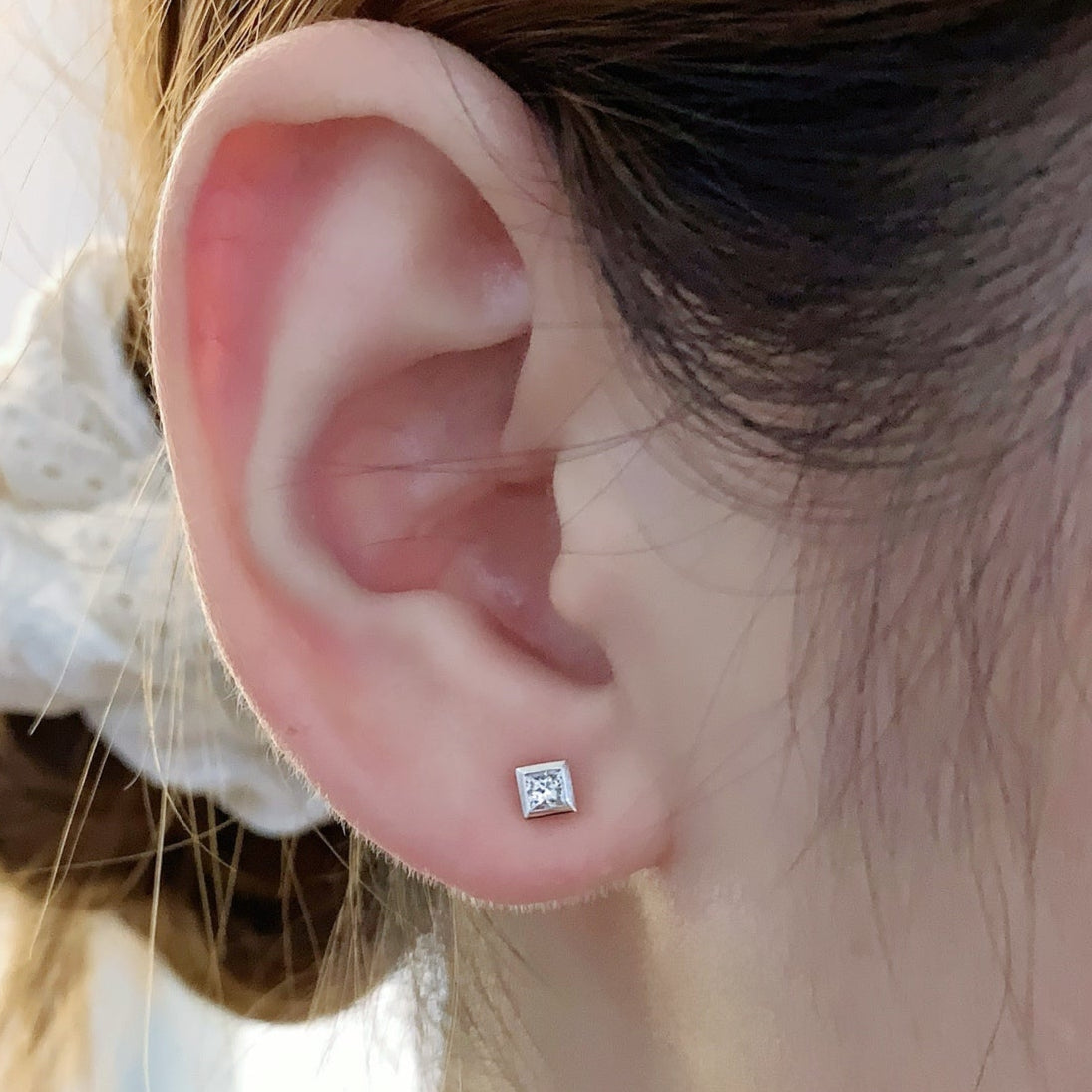 1.0 ctw Bezel Princess Cut Earstuds (Pair) in 14k Yellow Gold