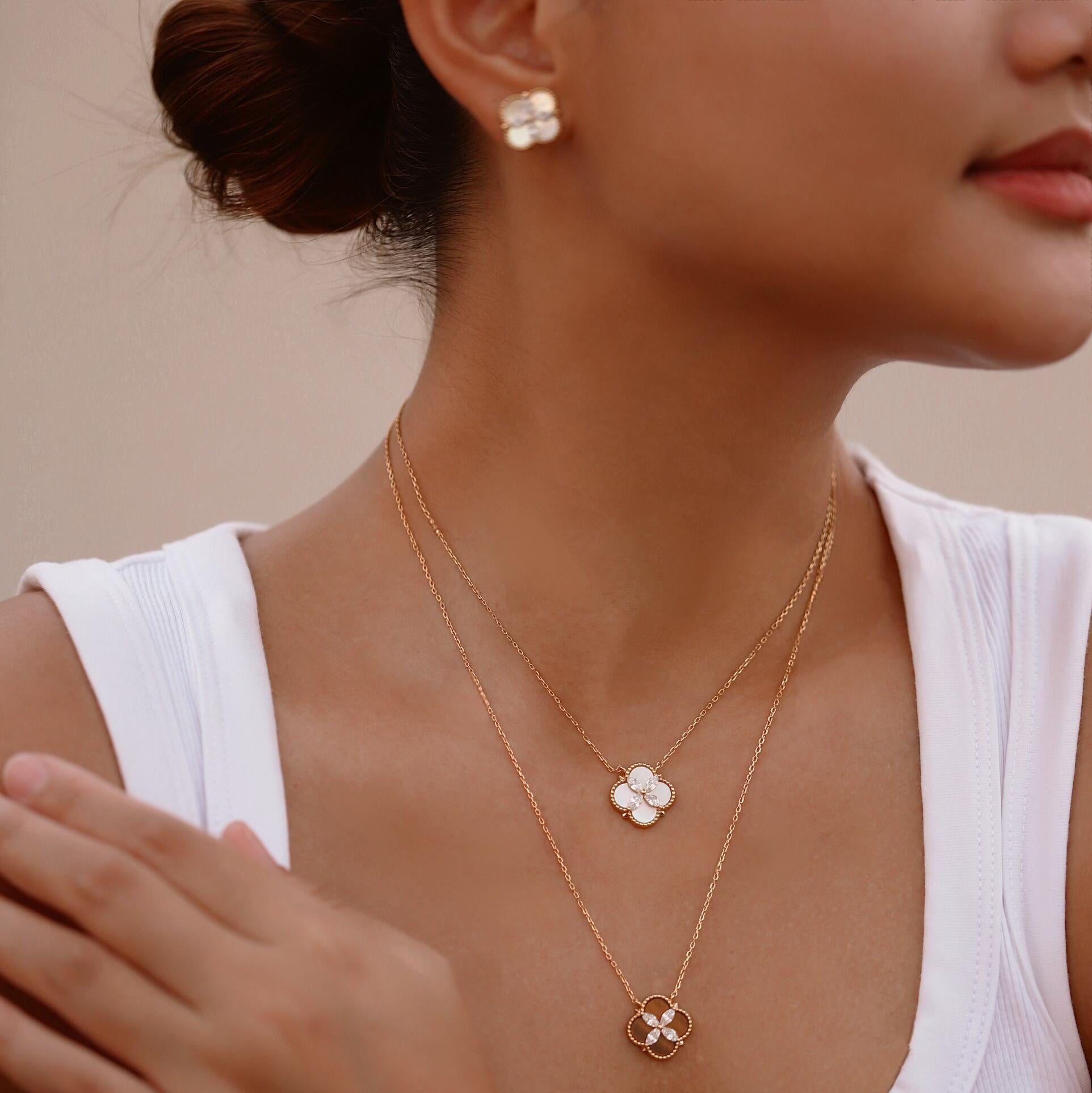 Clover Mother of Pearl Necklace