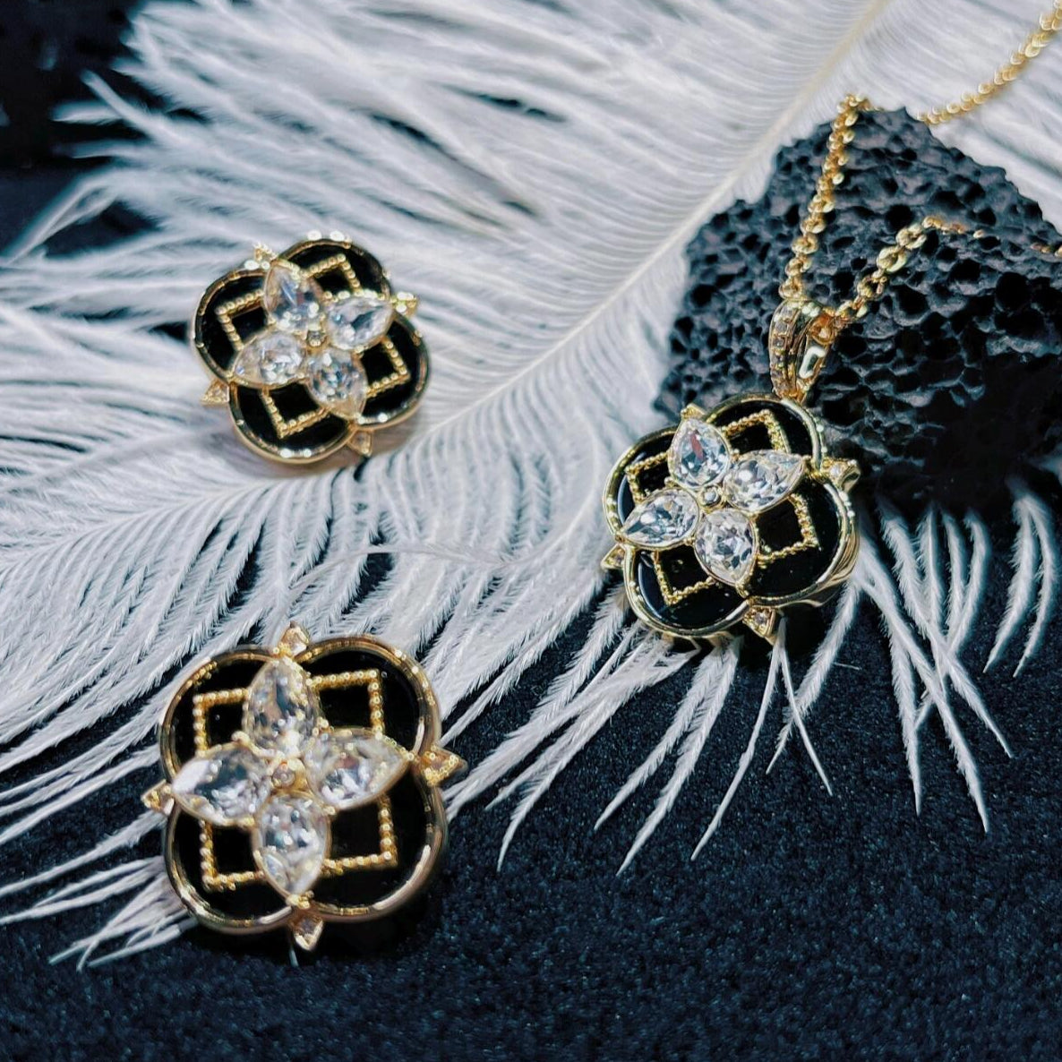 Black Chalcedony Clover Earrings