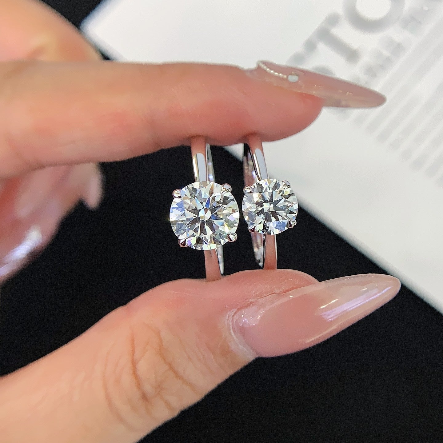 2 ct Round 4 prongs Hidden Circlet Engagement Ring in Platinum