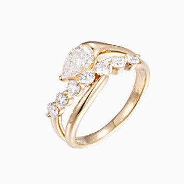 1 ct Modern style Pear Cut Lab Grown Diamond Engagement Ring in 14k Yellow Gold