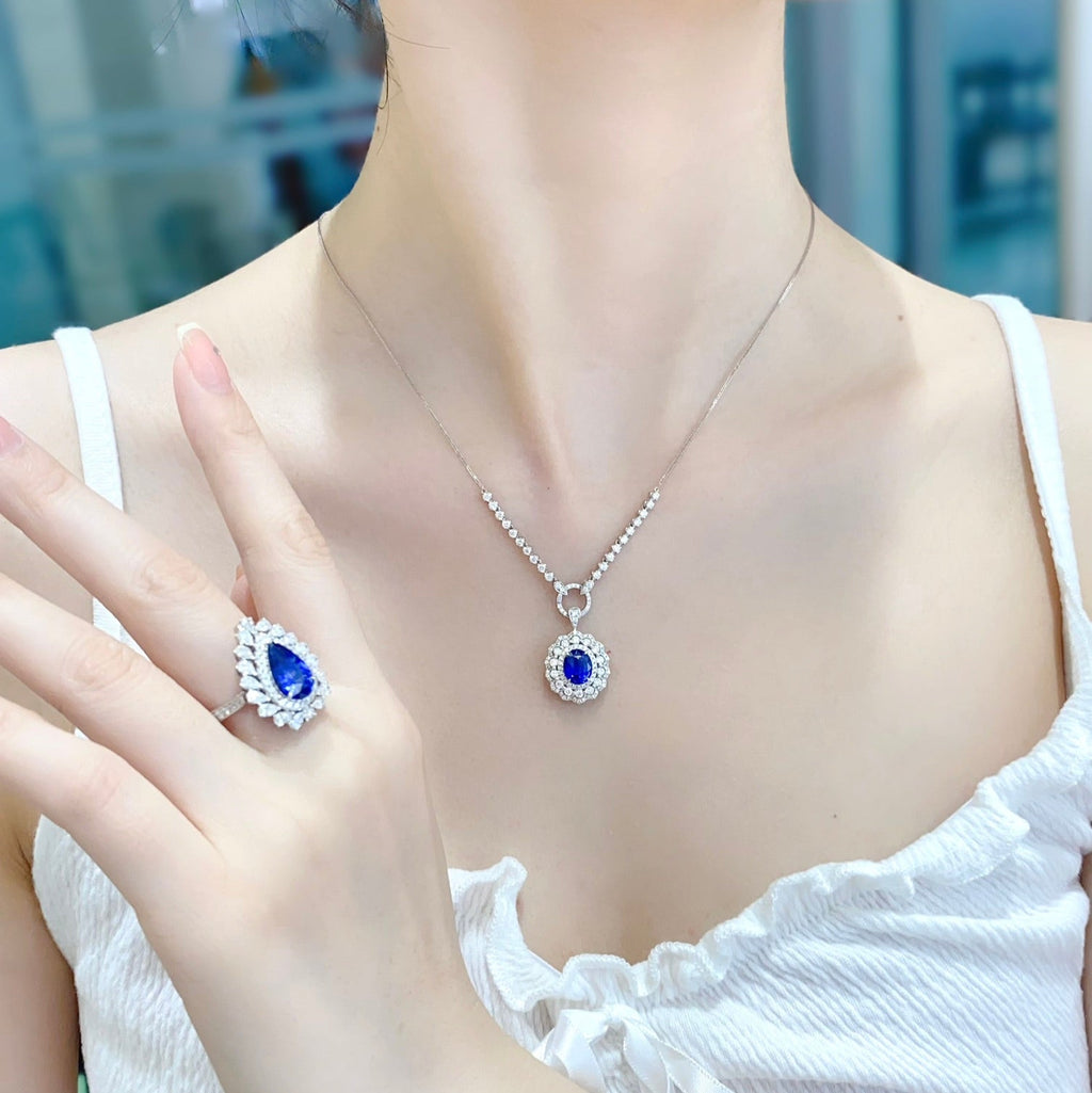 0.50ct Lab Grown Diamond Circle Lock Lab Grown Diamond Necklace in Platinum