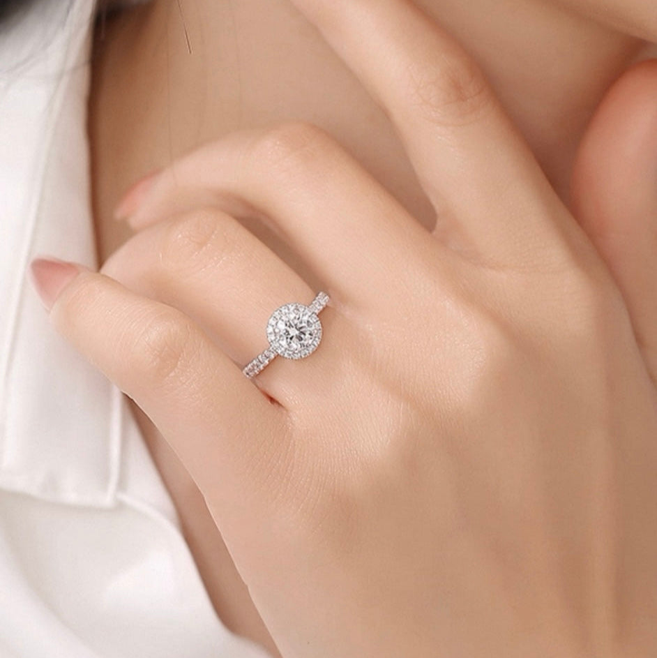 1 1/2 ct Round Halo Lab Grown Diamond Engagement Ring in 14K Gold