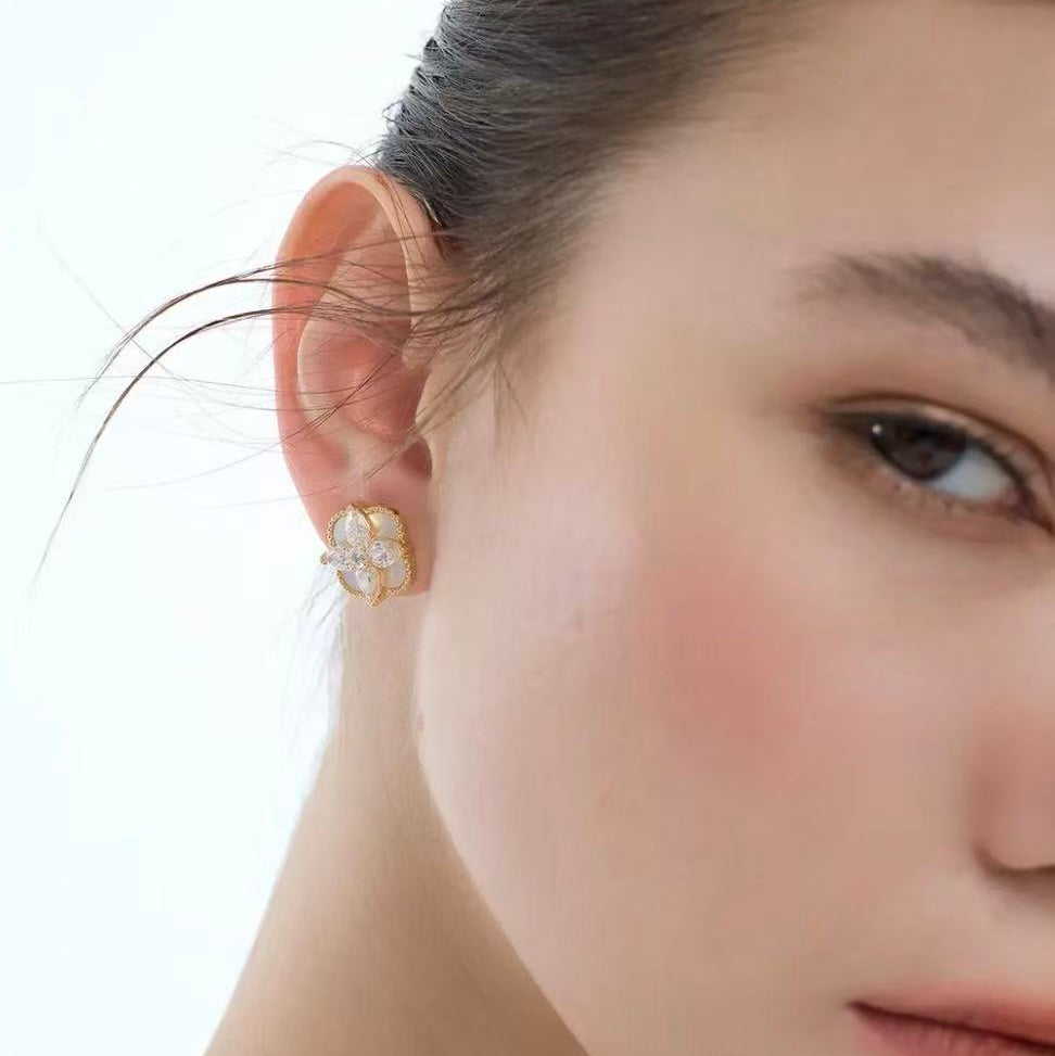 Clover Mother of Pearl Studs Earrings