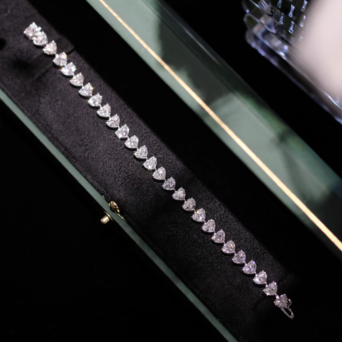 11ctw Heart cut Lab Grown Diamond Tennis Bracelet 6-7.5 Inch in Platinum