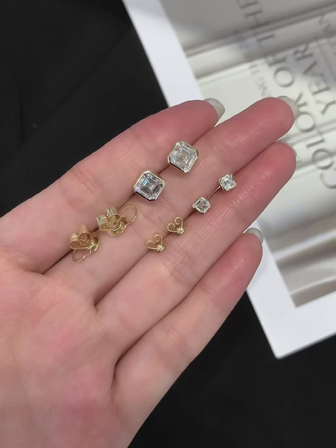 1 1/2 ctw Bezel Asscher Cut Earstuds(Pair) in 14k Yellow Gold